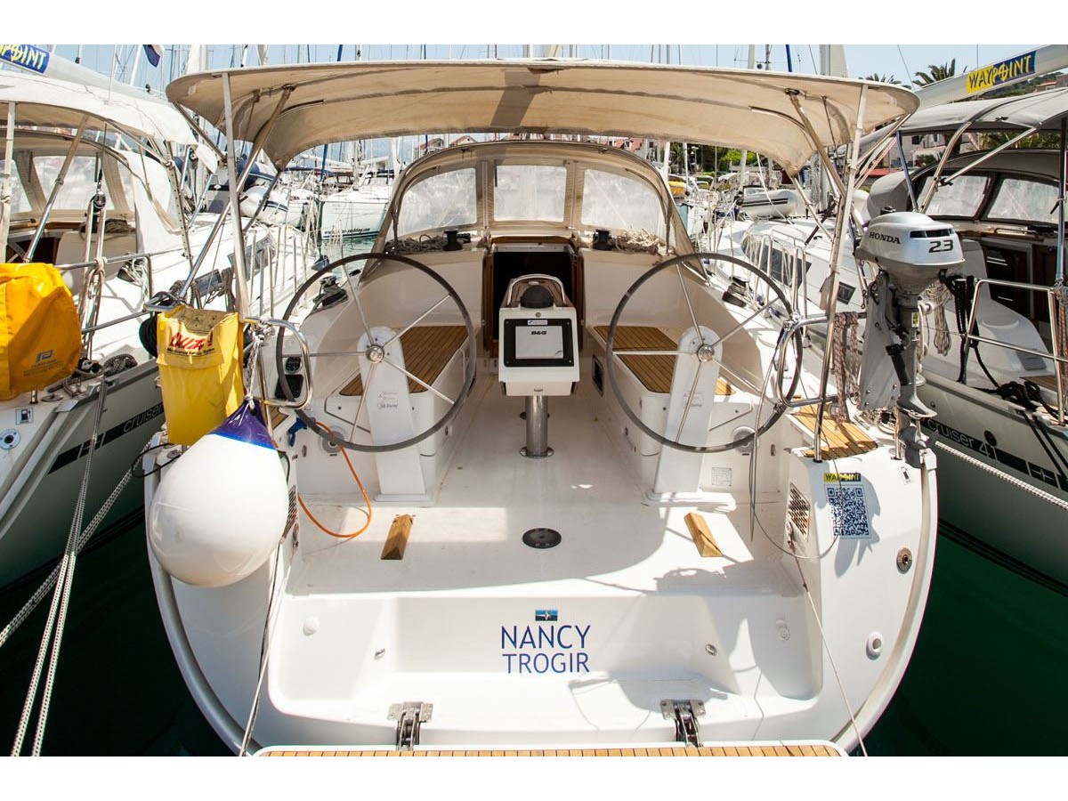 Bavaria Cruiser 37
