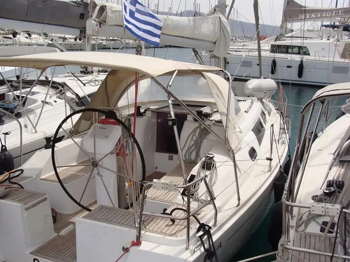 Hanse 325