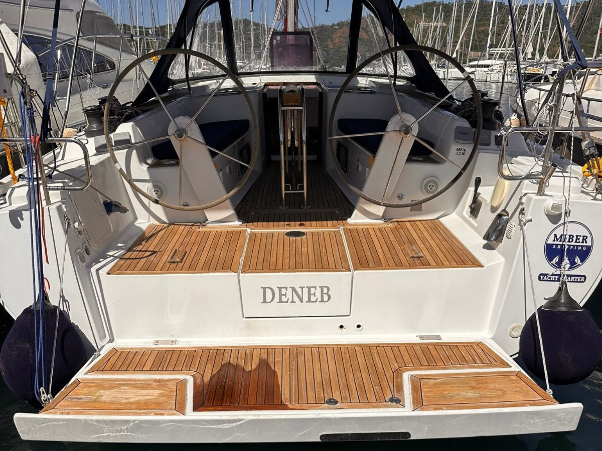 Hanse 445
